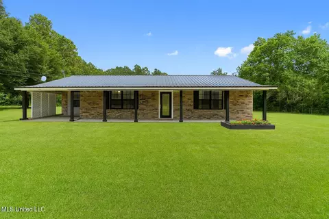 18348 Robinson Rd, Gulfport, MS 39503