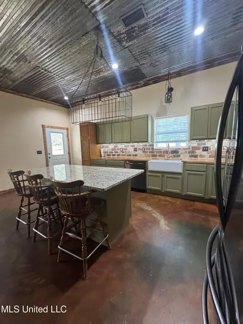 106 Sallie Rd, Wiggins, MS 39577 photo 4
