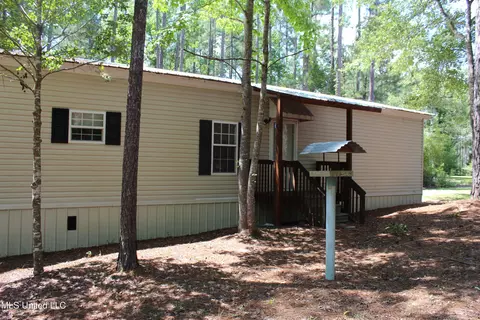 271 Howell-mill Rd, Lucedale, MS 39452 photo 2