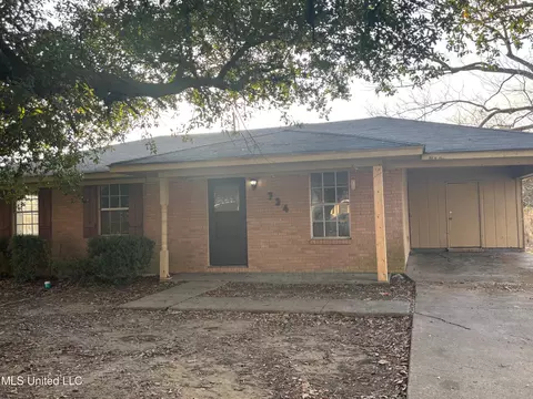 734 Shannon St, Greenville, MS 38703