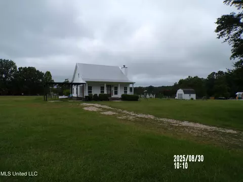 269 Lumpkin Rd, Carriere, MS 39426