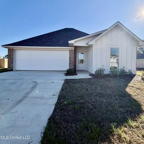 561 Patrick Farms Dr, Pearl, MS 39208