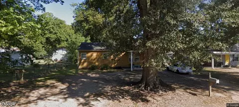 1114 Helen St, Greenville, MS 38703