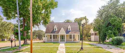 604 S Main St, Greenville, MS 38701