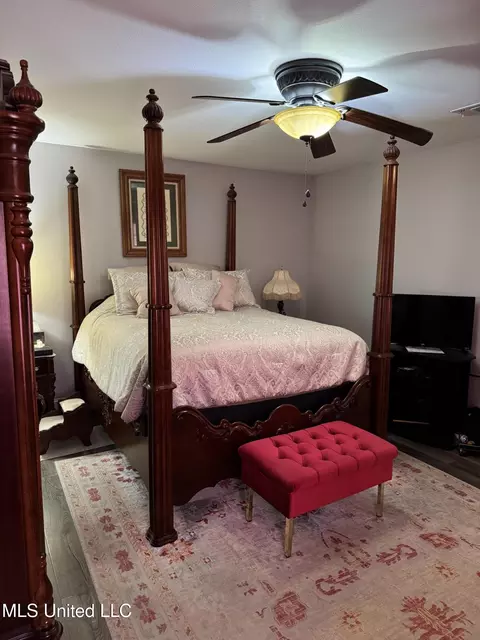 Bedroom - 1424 NE 1st Ave, Magee, MS 39111 photo 1 of 3