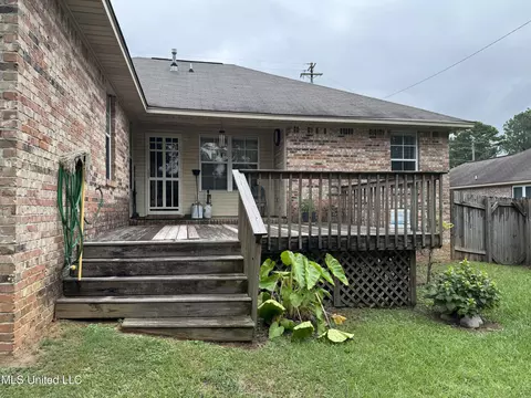 Exterior - 1424 NE 1st Ave, Magee, MS 39111 photo 3 of 3