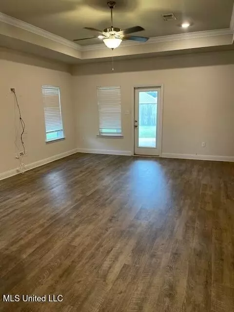 Living - 15610 Ridge Ct, Biloxi, MS 39532 photo 1 of 1