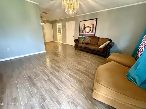Living - 312 Oak Grove Rd, Tylertown, MS 39667 photo 1 of 1