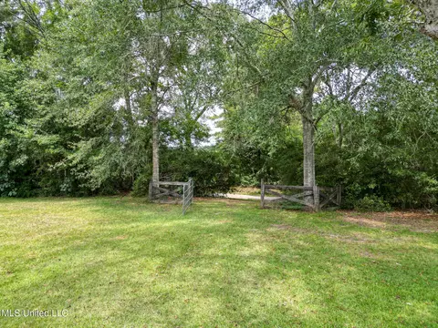 343 Ott Stanford Rd, Lumberton, MS 39455