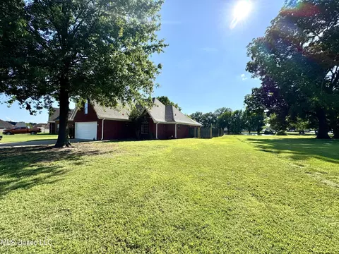 7727 Cassidy Dr, Walls, MS 38680 photo 1