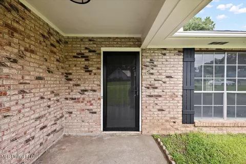 211 Western Hills Dr, Jackson, MS 39212 photo 4