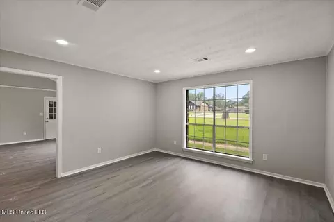 211 Western Hills Dr, Jackson, MS 39212 photo 8