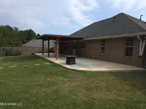 Exterior - 563 Eaglewood Dr, Florence, MS 39073 photo 4 of 6