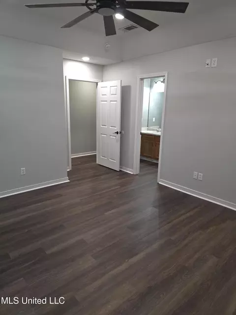 Bedroom - 563 Eaglewood Dr, Florence, MS 39073 photo 1 of 2