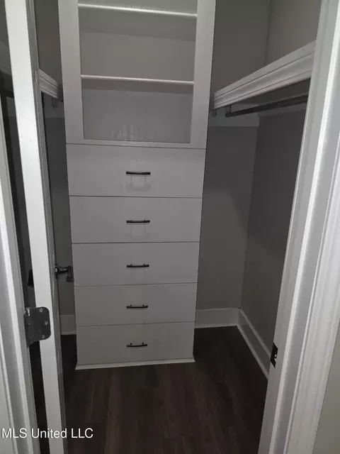 Other - 563 Eaglewood Dr, Florence, MS 39073 photo 6 of 9