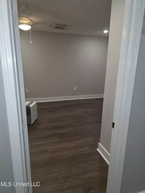 Other - 563 Eaglewood Dr, Florence, MS 39073 photo 5 of 9