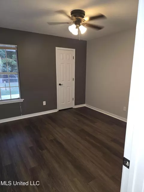 Bedroom - 563 Eaglewood Dr, Florence, MS 39073 photo 2 of 2