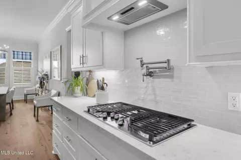 Kitchen - 144 Herons Bay Cir, Madison, MS 39110 photo 5 of 5