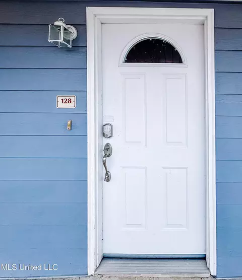 1664 Beach Blvd #128, Biloxi, MS 39531