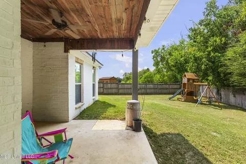 Exterior - 251 Tucker Dr, Brandon, MS 39042 photo 8 of 9