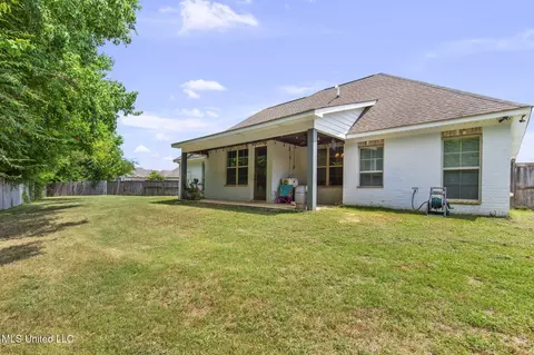 Exterior - 251 Tucker Dr, Brandon, MS 39042 photo 6 of 9