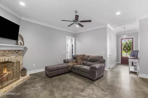 Entry Way - 251 Tucker Dr, Brandon, MS 39042 photo 2 of 8
