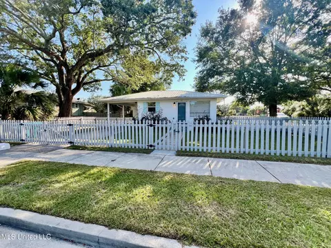 4409 Ford St, Gulfport, MS 39501
