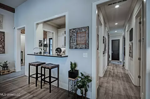 Entry Way - 175 Harbor View Dr, Madison, MS 39110 photo 3 of 4