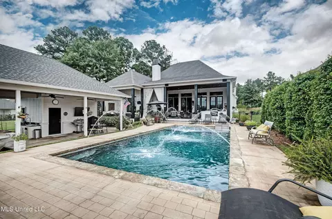 Exterior - 175 Harbor View Dr, Madison, MS 39110 photo 12 of 15
