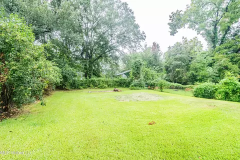 Exterior - 1441 Central St, Jackson, MS 39203 photo 4 of 4