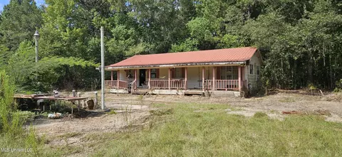 9697 Highway 11, Poplarville, MS 39470