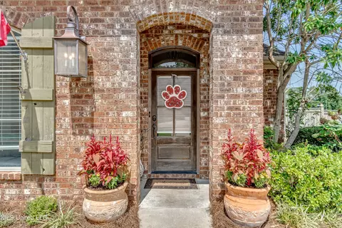 112 Meadow Pointe Cv, Brandon, MS 39042