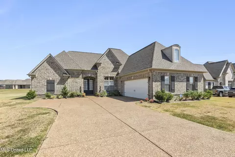 1601 Treestand Rd, Southaven, MS 38672