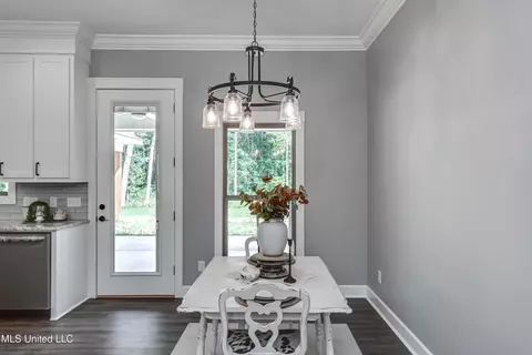 Dining - 104 Shady Oaks Ln, Forest, MS 39074 photo 2 of 3