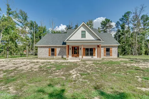 Exterior - 104 Shady Oaks Ln, Forest, MS 39074 photo 4 of 13