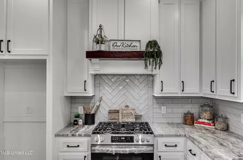 Kitchen - 104 Shady Oaks Ln, Forest, MS 39074 photo 6 of 6