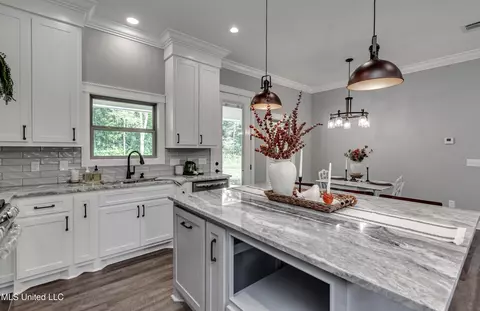 Kitchen - 104 Shady Oaks Ln, Forest, MS 39074 photo 4 of 6