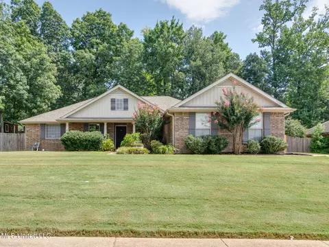 7808 E Brierfield Dr, Southaven, MS 38672