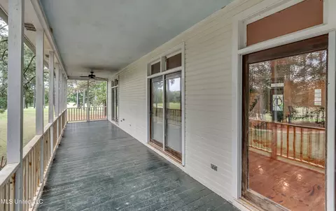 Exterior - 1013 Fairway Cv, Brandon, MS 39047 photo 3 of 17