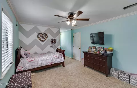 Bedroom - 1013 Fairway Cv, Brandon, MS 39047 photo 13 of 13
