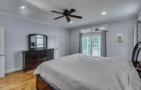 Bedroom - 1013 Fairway Cv, Brandon, MS 39047 photo 4 of 13