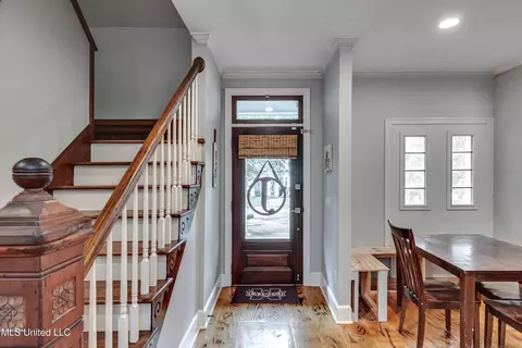 Entry Way - 1013 Fairway Cv, Brandon, MS 39047 photo 1 of 4