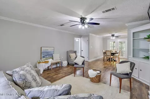 Living - 151 Russell St, Florence, MS 39073 photo 1 of 3