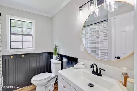 Bath - 151 Russell St, Florence, MS 39073 photo 1 of 3