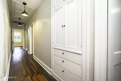 Entry Way - 1724 Myrtle St, Jackson, MS 39202 photo 1 of 1