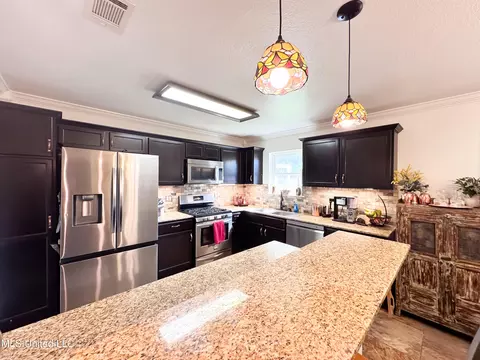 100 Suffolk Dr, Long Beach, MS 39560 photo 12