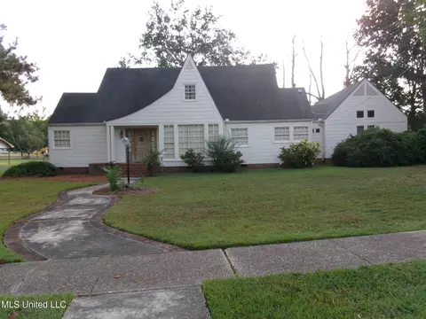 309 Brookhaven St, Monticello, MS 39654
