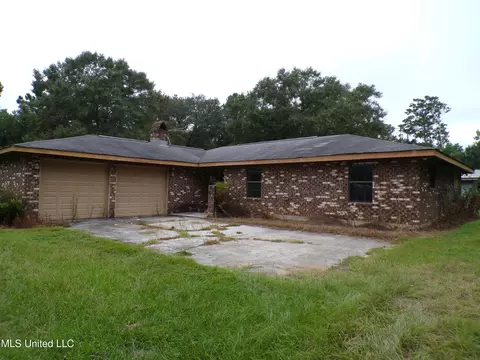 195 Will Thompson Rd, Picayune, MS 39466