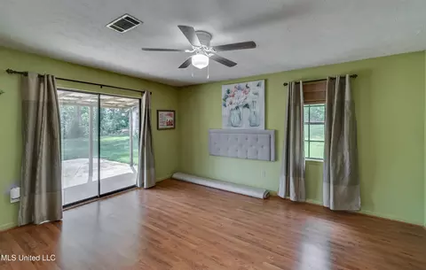 Bedroom - 187 Overby Rd, Magee, MS 39111 photo 4 of 10