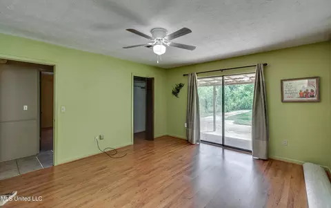 Living - 187 Overby Rd, Magee, MS 39111 photo 6 of 6